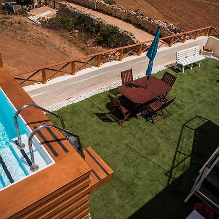 Tal-Karmnu Entire House With Private Heated Pool And Jacuzzi Villa Kirkop Exterior photo